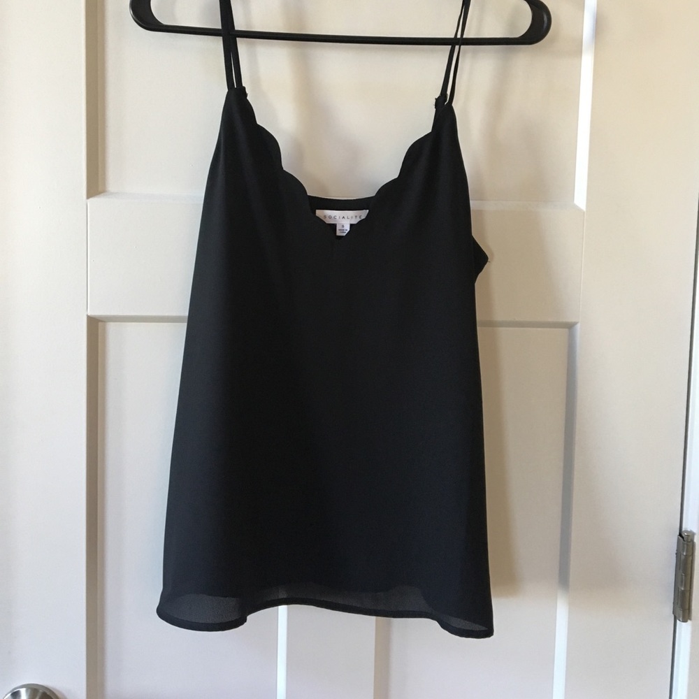 Scalloped V-Neck Camisole